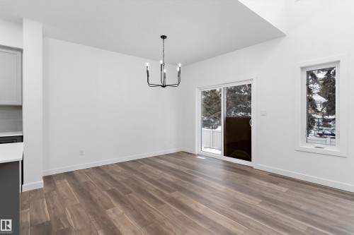20704 43 Avenue, Edmonton, AB - Indoor
