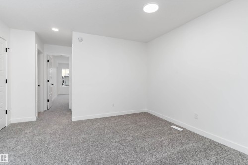 20704 43 Avenue, Edmonton, AB - Indoor Photo Showing Other Room
