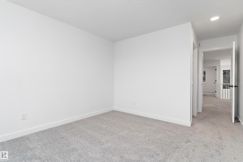 20704 43 Avenue, Edmonton, AB - Indoor Photo Showing Other Room