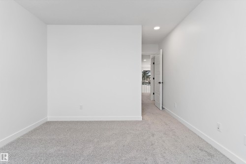 20704 43 Avenue, Edmonton, AB - Indoor Photo Showing Other Room