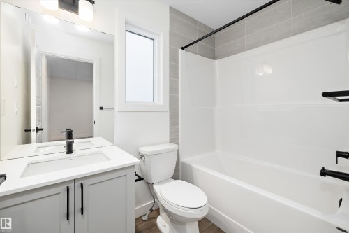 18103 85 Street, Edmonton, AB - Indoor Photo Showing Bathroom