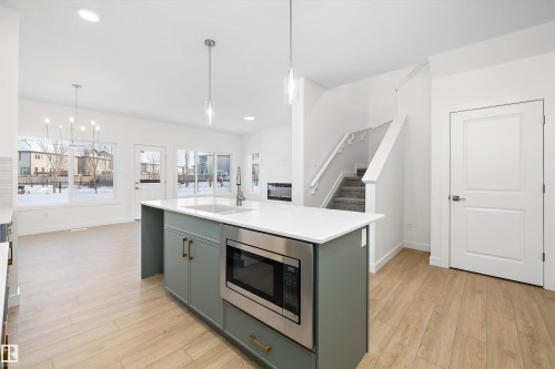 17553 62A Street, Edmonton, AB - Indoor Photo Showing Kitchen