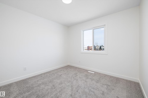 17553 62A Street, Edmonton, AB - Indoor Photo Showing Other Room