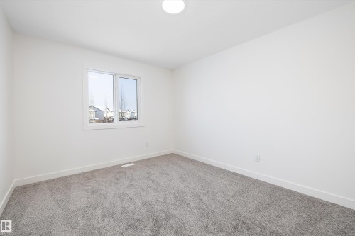 17553 62A Street, Edmonton, AB - Indoor Photo Showing Other Room