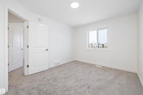 17553 62A Street, Edmonton, AB - Indoor Photo Showing Other Room