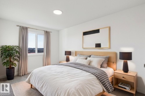 19043 20 Avenue, Edmonton, AB - Indoor Photo Showing Bedroom