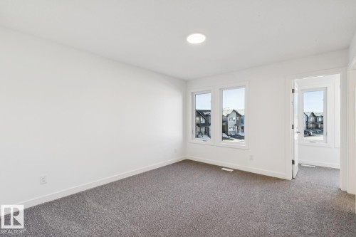 19043 20 Avenue, Edmonton, AB - Indoor Photo Showing Other Room