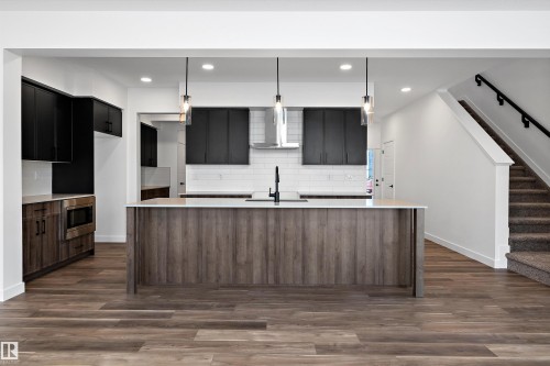17325 6A Street, Edmonton, AB - Indoor Photo Showing Kitchen