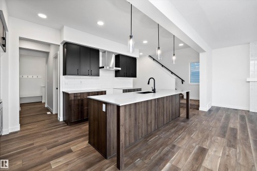 17325 6A Street, Edmonton, AB - Indoor Photo Showing Kitchen