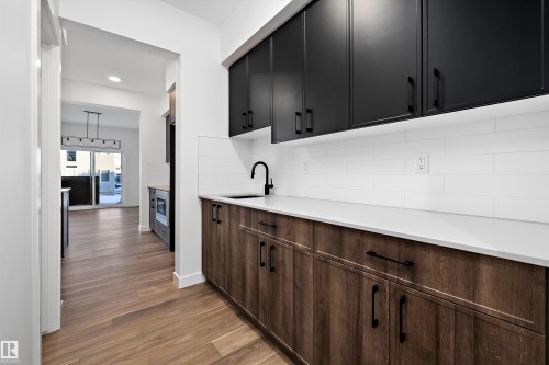 17325 6A Street, Edmonton, AB - Indoor Photo Showing Kitchen