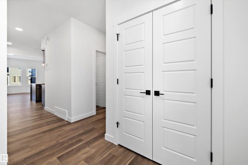 17325 6A Street, Edmonton, AB - Indoor Photo Showing Other Room