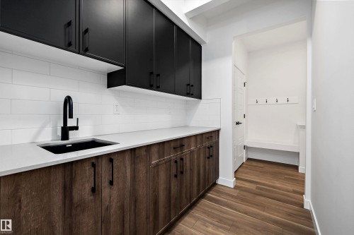 17325 6A Street, Edmonton, AB - Indoor Photo Showing Kitchen