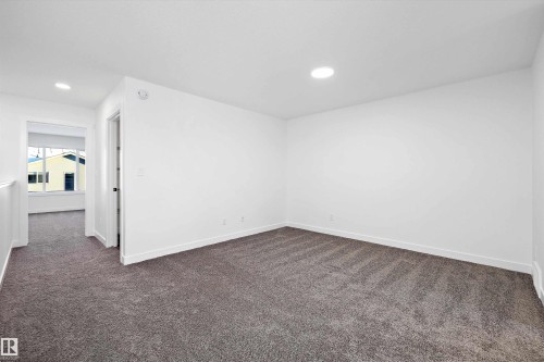 17325 6A Street, Edmonton, AB - Indoor Photo Showing Other Room