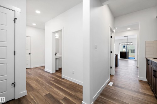 17325 6A Street, Edmonton, AB - Indoor Photo Showing Other Room