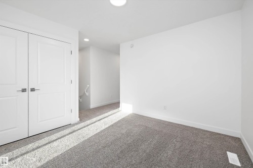 20608 42 Avenue, Edmonton, AB - Indoor Photo Showing Other Room
