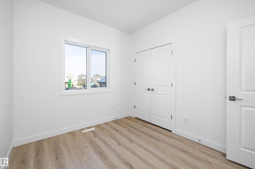 20608 42 Avenue, Edmonton, AB - Indoor Photo Showing Other Room