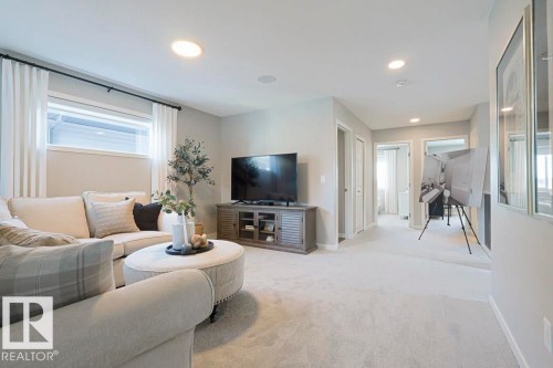 20 Emerald Way, Spruce Grove, AB - Indoor Photo Showing Living Room