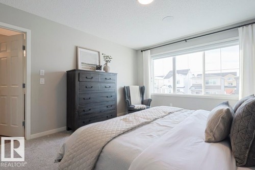 20 Emerald Way, Spruce Grove, AB - Indoor Photo Showing Bedroom
