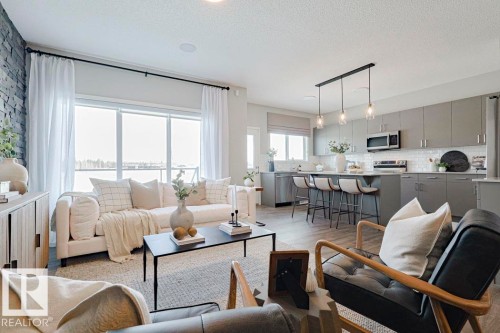 20 Emerald Way, Spruce Grove, AB - Indoor Photo Showing Living Room