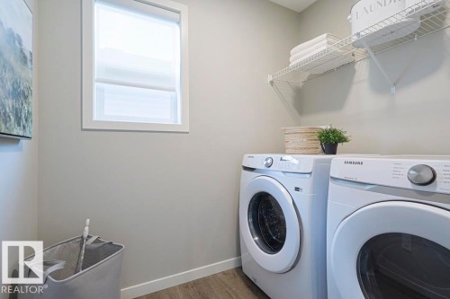20 Emerald Way, Spruce Grove, AB - Indoor Photo Showing Laundry Room