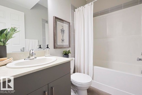 20 Emerald Way, Spruce Grove, AB - Indoor Photo Showing Bathroom