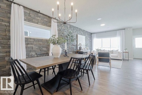 20 Emerald Way, Spruce Grove, AB - Indoor Photo Showing Dining Room