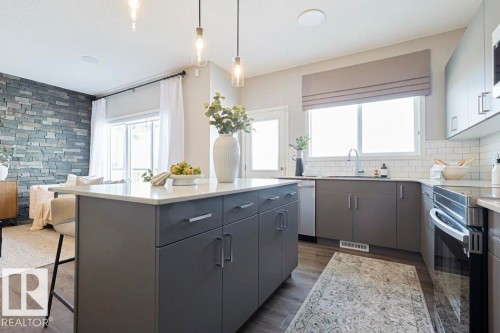 20 Emerald Way, Spruce Grove, AB - Indoor Photo Showing Kitchen With Upgraded Kitchen