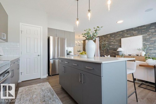 20 Emerald Way, Spruce Grove, AB - Indoor Photo Showing Kitchen With Upgraded Kitchen