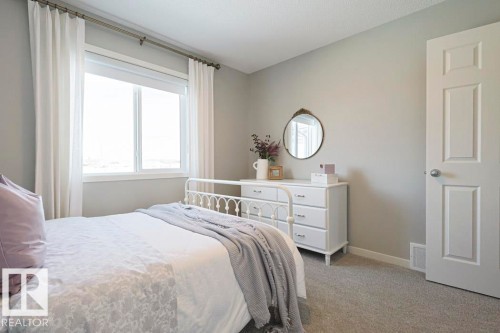 20 Emerald Way, Spruce Grove, AB - Indoor Photo Showing Bedroom