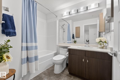 134 11505 Ellerslie Road, Edmonton, AB - Indoor Photo Showing Bathroom