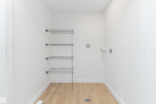 20708 43 Avenue, Edmonton, AB - Indoor Photo Showing Other Room