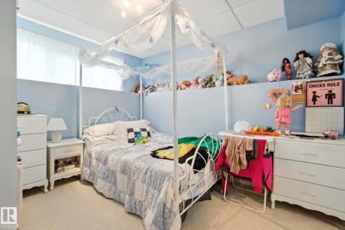 14936 81 Street Nw, Edmonton, AB - Indoor Photo Showing Bedroom