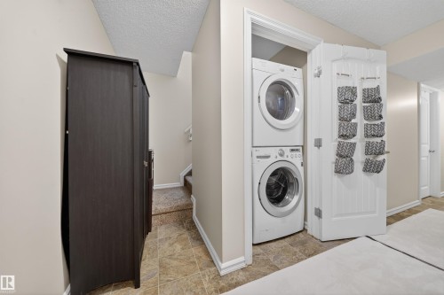 4216 Alexander Bay, Edmonton, AB - Indoor Photo Showing Laundry Room