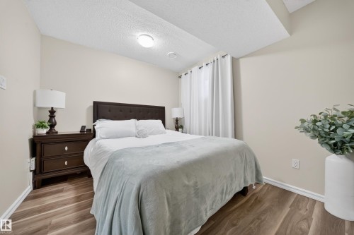 4216 Alexander Bay, Edmonton, AB - Indoor Photo Showing Bedroom