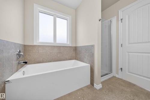4216 Alexander Bay, Edmonton, AB - Indoor Photo Showing Bathroom