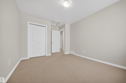 4216 Alexander Bay, Edmonton, AB - Indoor Photo Showing Other Room