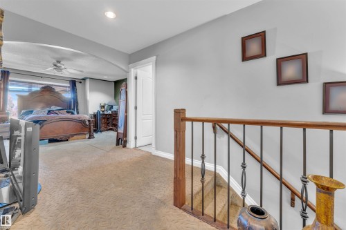 7939 2 Avenue, Edmonton, AB - Indoor Photo Showing Other Room