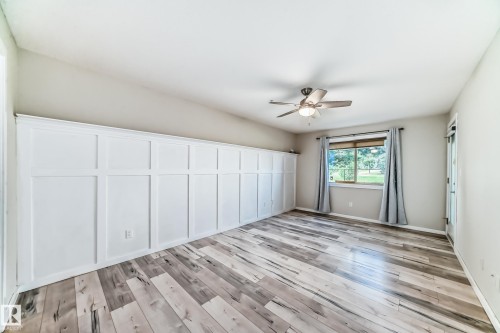 278 Suder Greens Drive, Edmonton, AB - Indoor Photo Showing Other Room