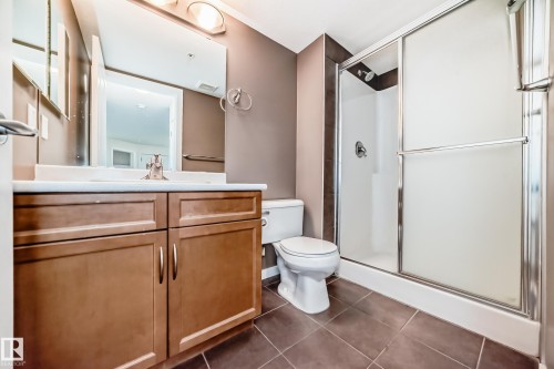 125 278 Suder Greens Drive, Edmonton, AB - Indoor Photo Showing Bathroom
