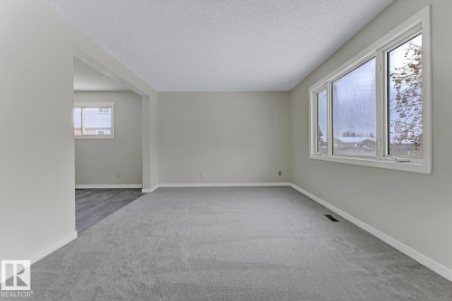 5A Twin Terrace, Edmonton, AB - Indoor Photo Showing Other Room