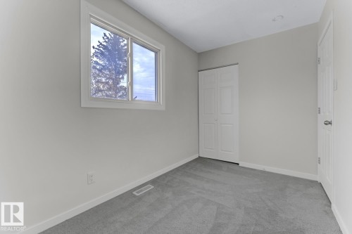 5A Twin Terrace, Edmonton, AB - Indoor Photo Showing Other Room