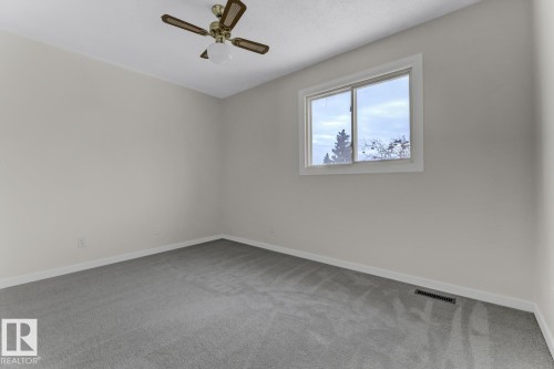 5A Twin Terrace, Edmonton, AB - Indoor Photo Showing Other Room