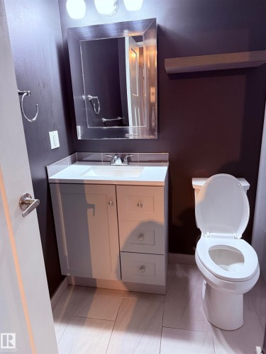 301 10606 123 Street, Edmonton, AB - Indoor Photo Showing Bathroom