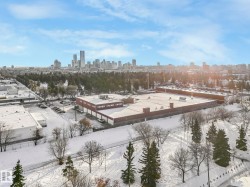 Snowy aerial view with a skyline view - 