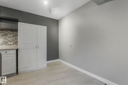 301 10606 123 Street, Edmonton, AB - Indoor Photo Showing Other Room