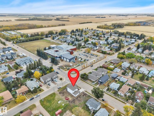 5001 51 Avenue, Calmar, AB - Outdoor With View