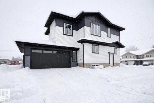 5001 51 Avenue  Calmar, AB T0C 0V0