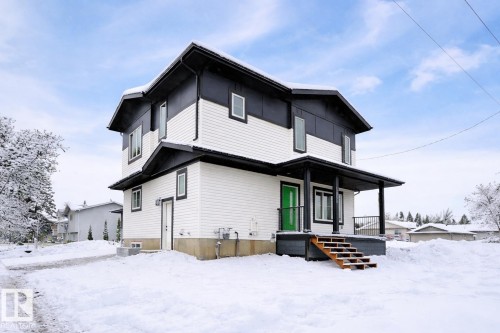5001 51 Avenue, Calmar, AB - Outdoor With Exterior