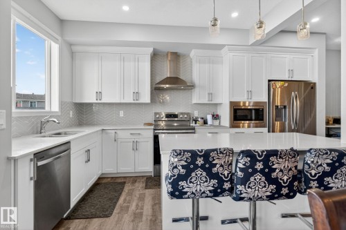 2171 51 Street, Edmonton, AB - Indoor Photo Showing Kitchen With Stainless Steel Kitchen With Upgraded Kitchen