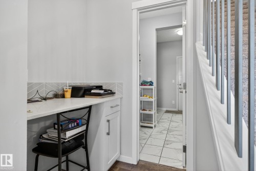 2171 51 Street, Edmonton, AB - Indoor